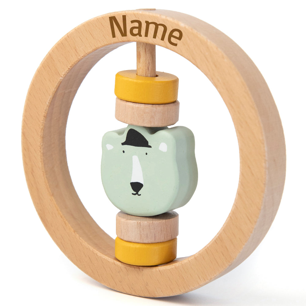 Trixie Rassel Baby aus Holz PERSONALISIERT mit Name graviert Greifring für Baby Geschenk zur Geburt Polarbär