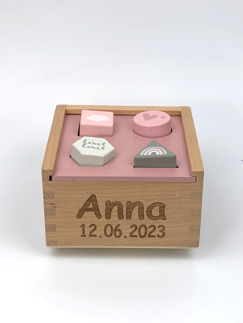 Formenspiel Sortierbox aus Holz rosa personalisiert mit Name und Datum Baby Geschenk mit Gravur