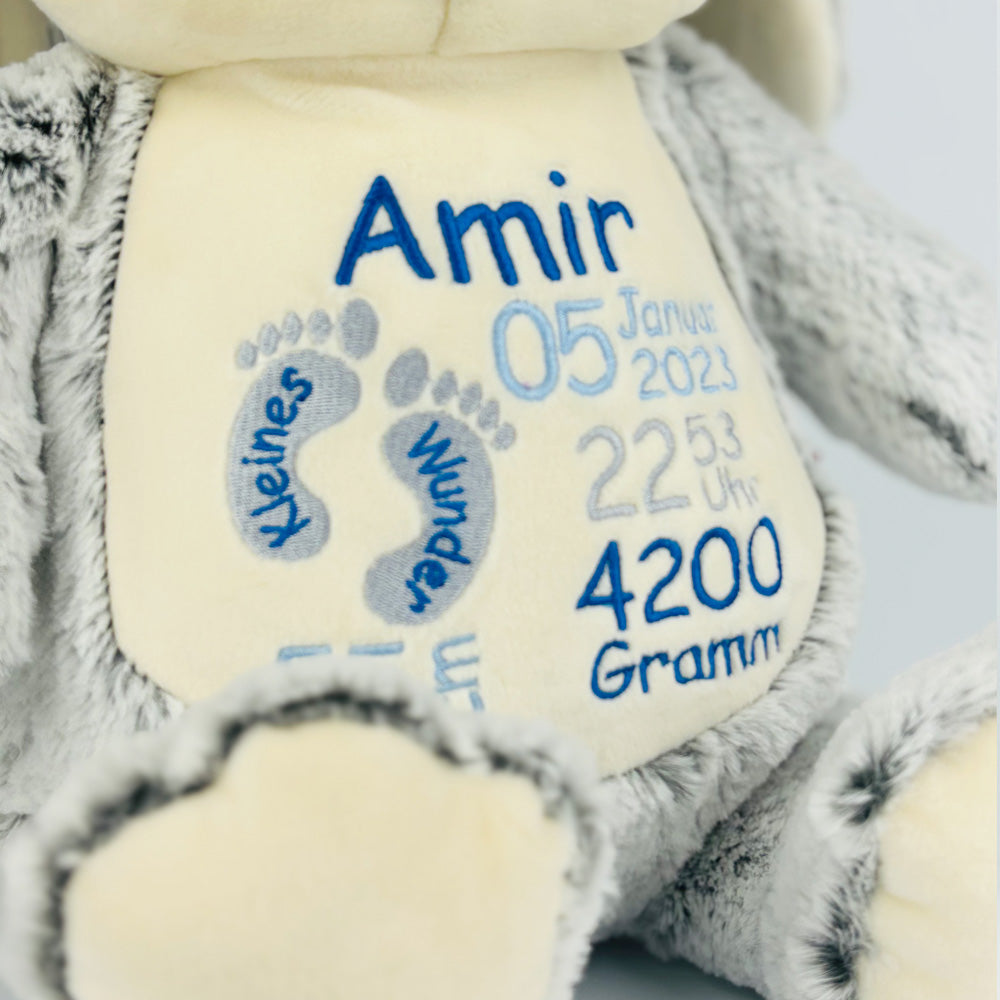 Personalisiertes Stofftier Hase Kuscheltier Bestickt Plüschtier zur Geburt Stickmotiv Füßchen