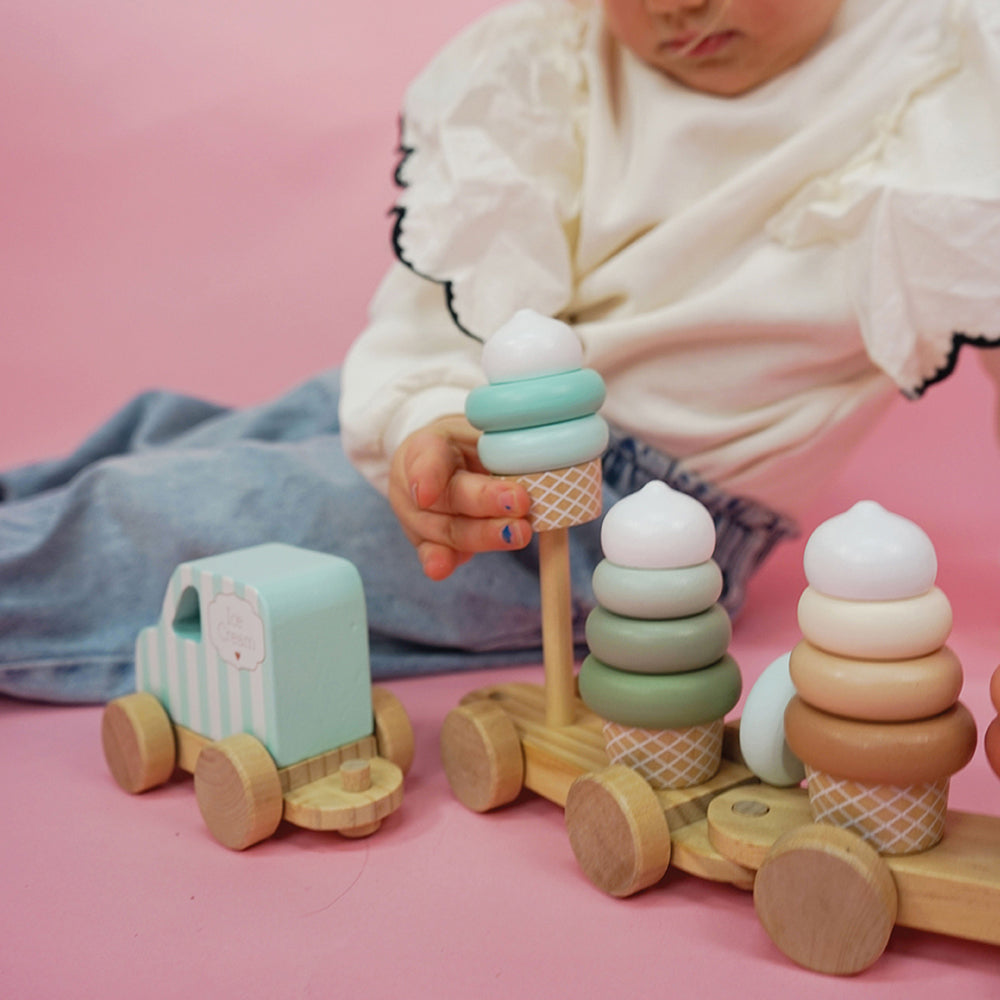 Spielzeugeisenbahn Holzzug Eiscreme für Kinder ab 18 Monate, personalisiert mit Name und Geburtsdaten Icecream EIS