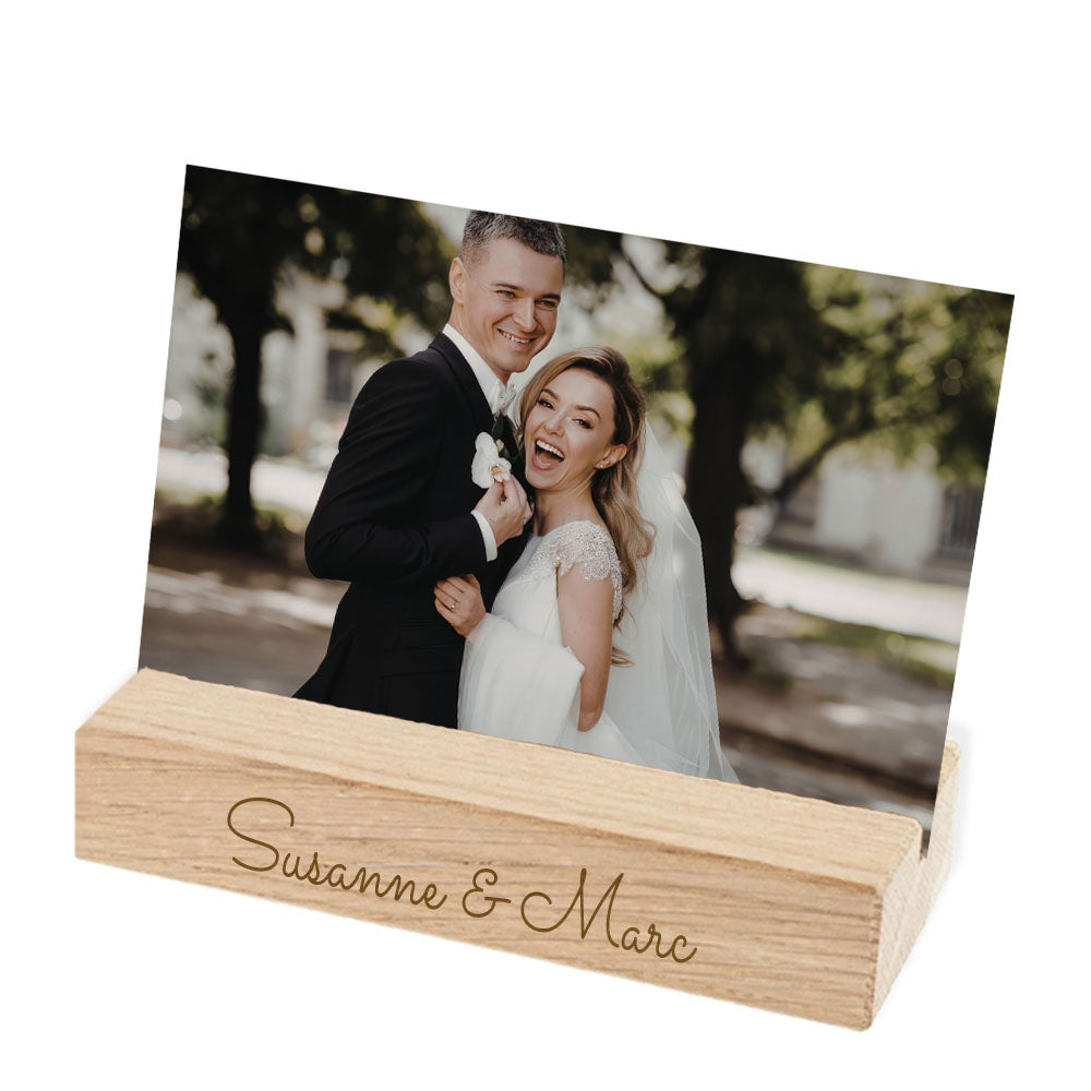 Personalisierter Fotohalter mit 3D-Acrylschrift, Eichenholz, Gravur, Hochzeitsgeschenk für Paare, Geschenk Pärchen