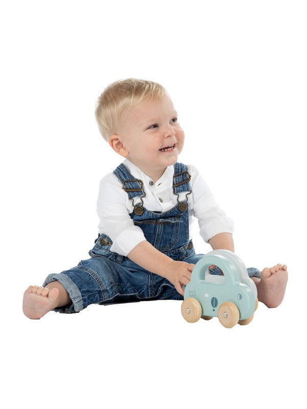 Spielzeug Auto aus Holz Mint personalisiert mit Name Baby Geschenk mit Gravur