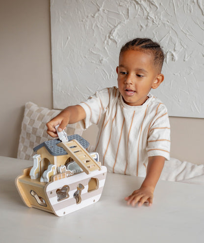 Arche Noah aus Holz personalisiert mit Name Baby Geschenk zur Taufe mit Gravur