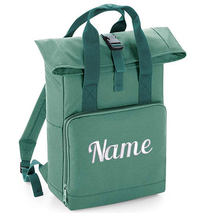 Rucksack mit Name bestickt Rolltop für Kinder und Erwachsene verstellbare Schultergurte 100% Recycled Polyester salbeigrün