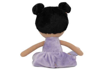 Stoffpuppe mit Name personalisiert weiche Kuschelpuppe zum Spielen mit aufgesticktem Gesicht Kleid lila