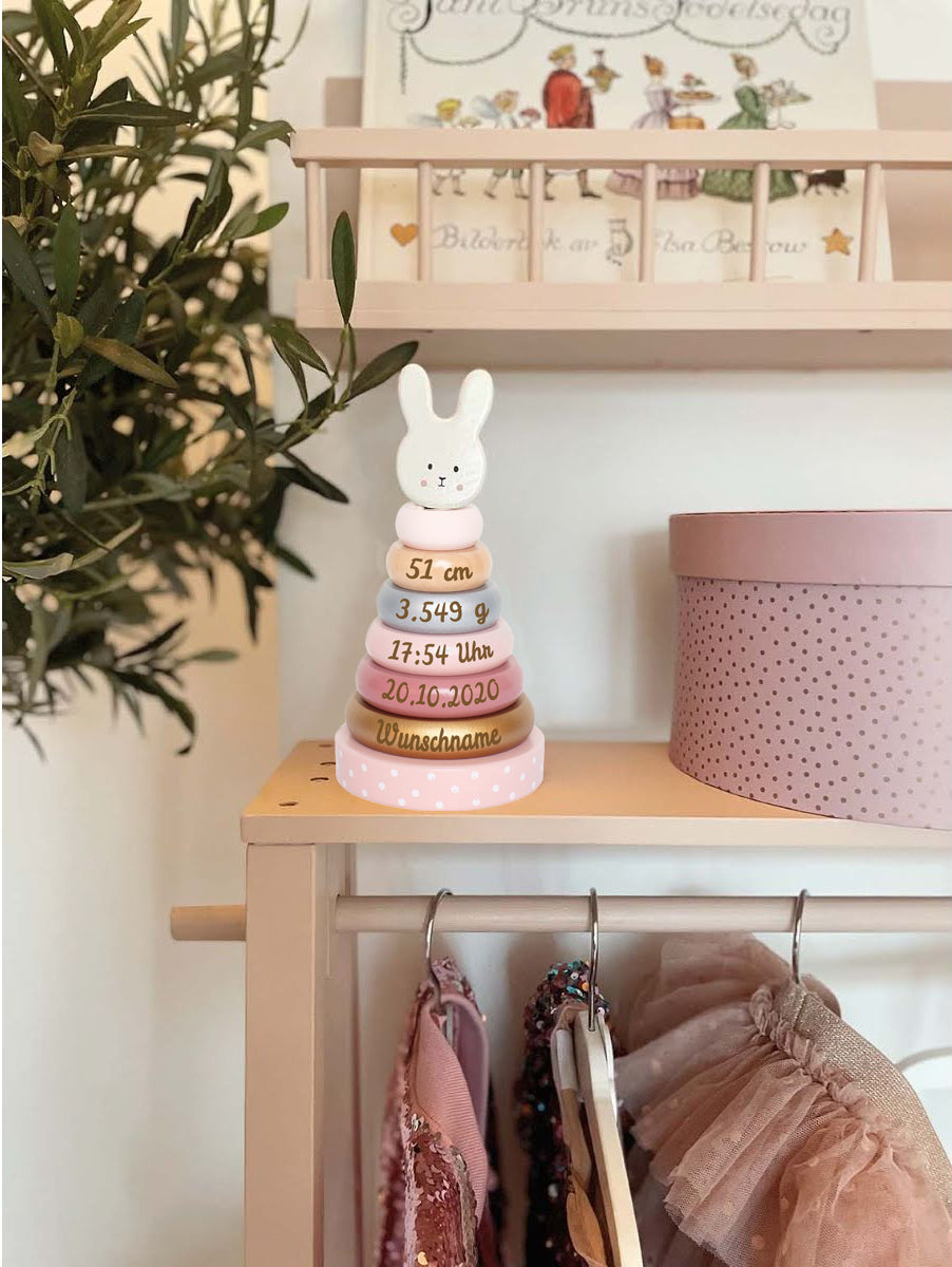 Stapelturm aus Holz Hase personalisiert mit Name und Geburtsdaten Baby Geschenk mit Gravur