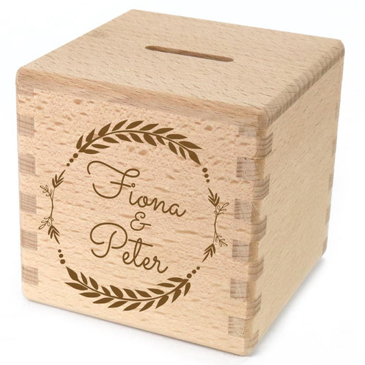 Spardose mit Namen graviert Sparwüfel zur Geburt, Hochzeit, Taufe aus Holz Kranz