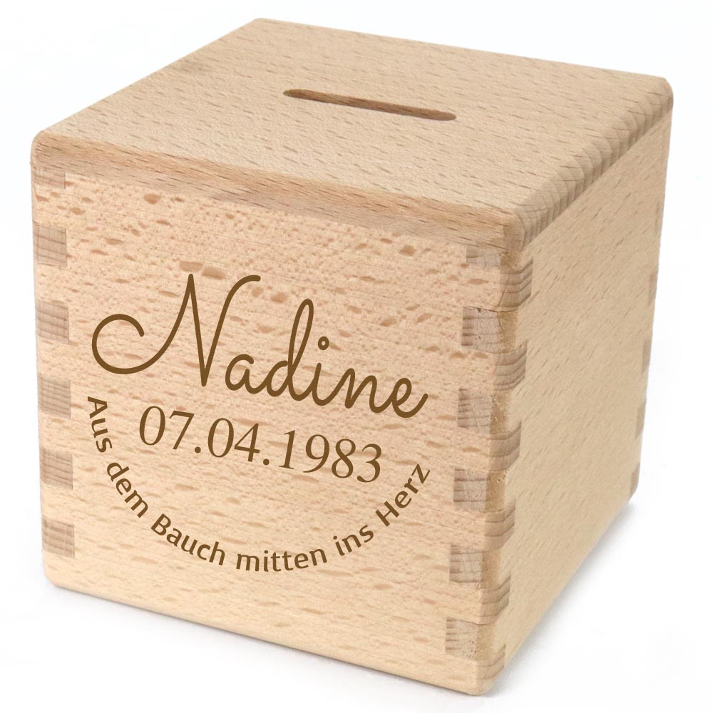 Spardose mit Namen graviert Sparwüfel zur Geburt, Hochzeit, Taufe aus Holz Aus dem Bauch