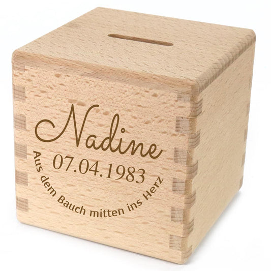 Spardose mit Namen graviert Sparwüfel zur Geburt, Hochzeit, Taufe aus Holz Aus dem Bauch