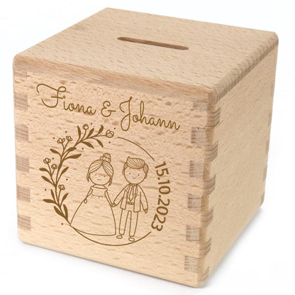Spardose personalisiert zur Hochzeit mit Namen graviert Sparwüfel Hochzeitstag aus Holz Brautpaar Comic