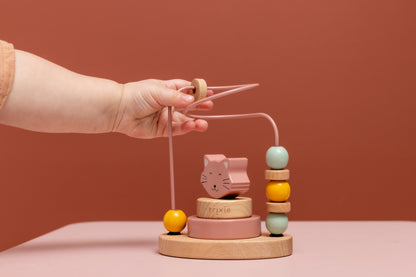 Trixie Motorikschleife aus Holz PERSONALISIERT Mini Steckspiel mit Namen graviert Geschenk zur Geburt - Katze