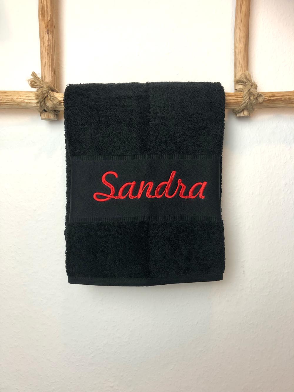 Handtuch Badetuch Badehandtuch aus 100% Baumwolle mit Namen personalisiert Bestickt Schwarz