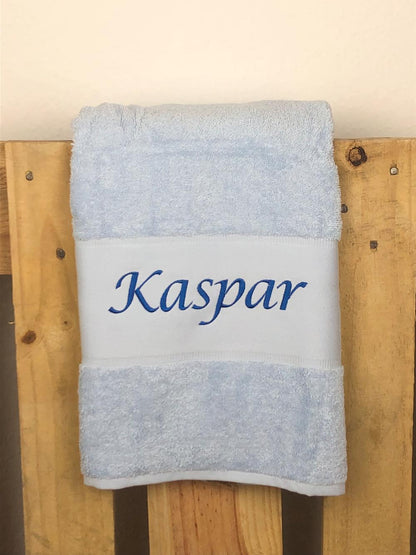 Handtuch Badetuch Badehandtuch aus 100% Baumwolle mit Namen personalisiert Bestickt Hellblau