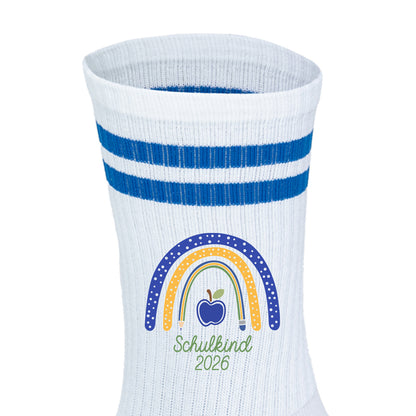 Kindersocken blau zur Einschulung, Tennissocken mit Aufdruck Schulkind 2026, Motiv Regenbogen blau