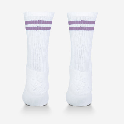 Kindersocken lila zur Einschulung, Tennissocken mit Aufdruck Schulkind 2026, Motiv Regenbogen