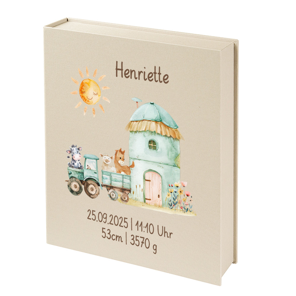 Personalisierte Baby Erinnerungsbox, Bauernhof Design mit Traktor, 33x24cm, Geburtsgeschenk mit Name und Geburtsdaten