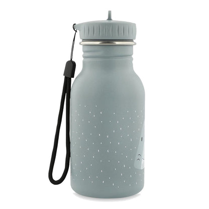 Edelstahl Trinkflasche für Kinder mit Namen graviert von Trixie ultraleicht auslaufsicher Trinkschnabel für Kinder ab 3 Jahren Hai