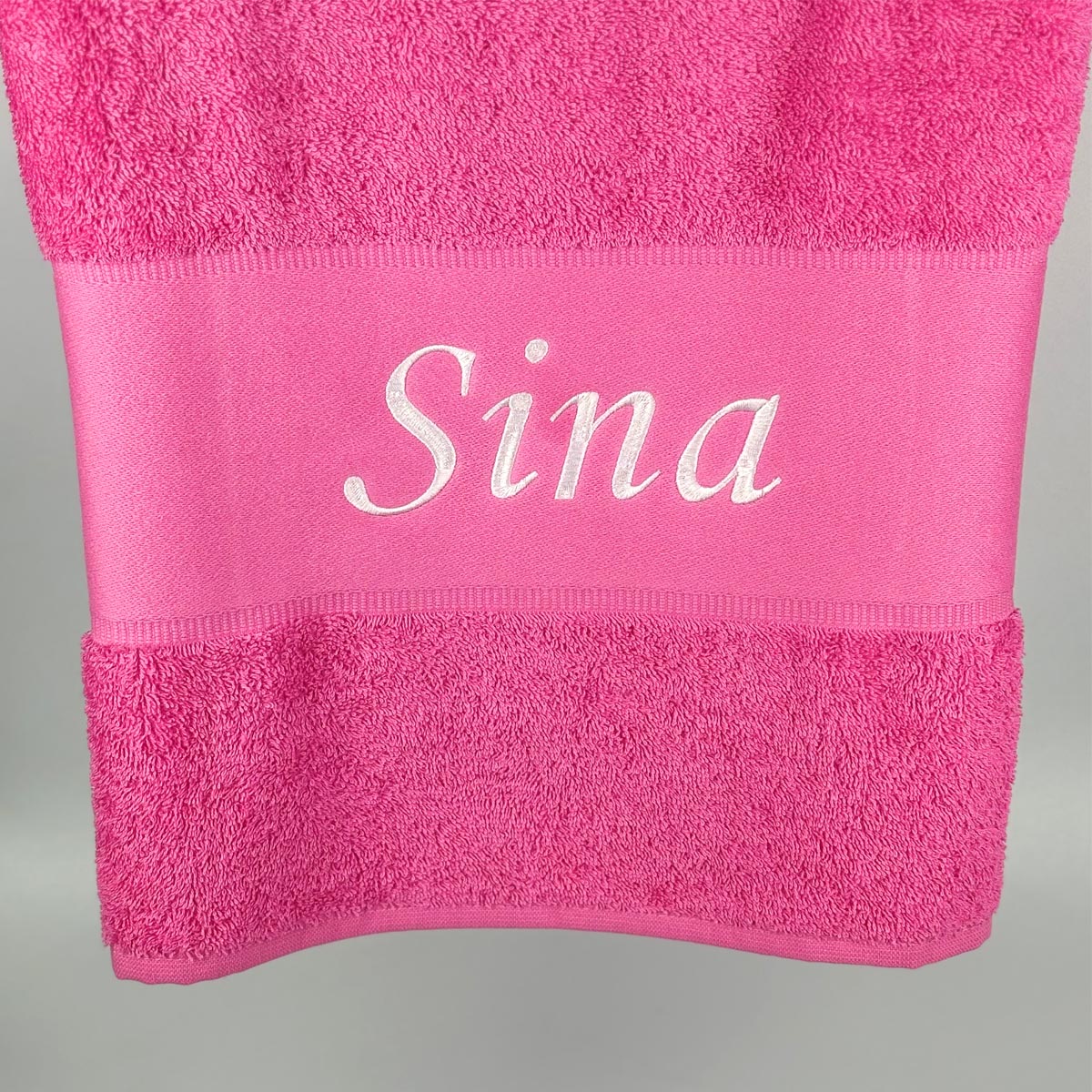Handtuch Badetuch Badehandtuch aus 100% Baumwolle mit Namen personalisiert Bestickt Pink