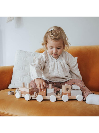 Holzzug Holz Eisenbahn beige personalisiert mit Name und Geburtsdaten Baby Geschenk mit Gravur