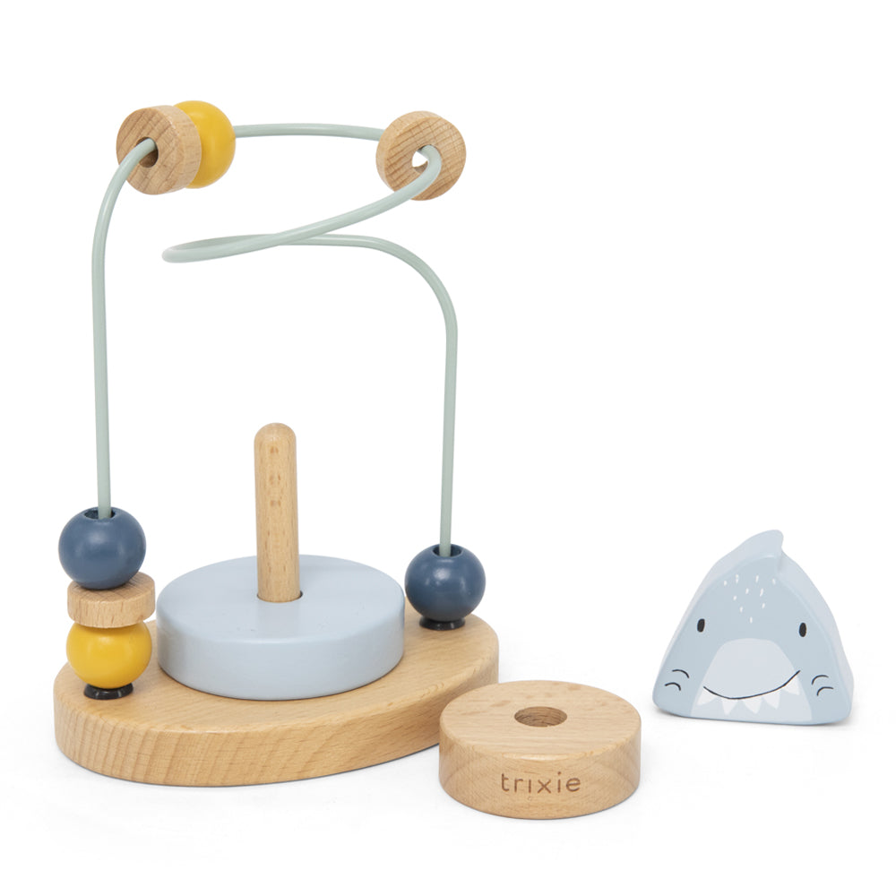 Trixie Mini Motorikschleife aus Holz PERSONALISIERT Steckspiel mit Namen graviert Geschenk zur Geburt Hai