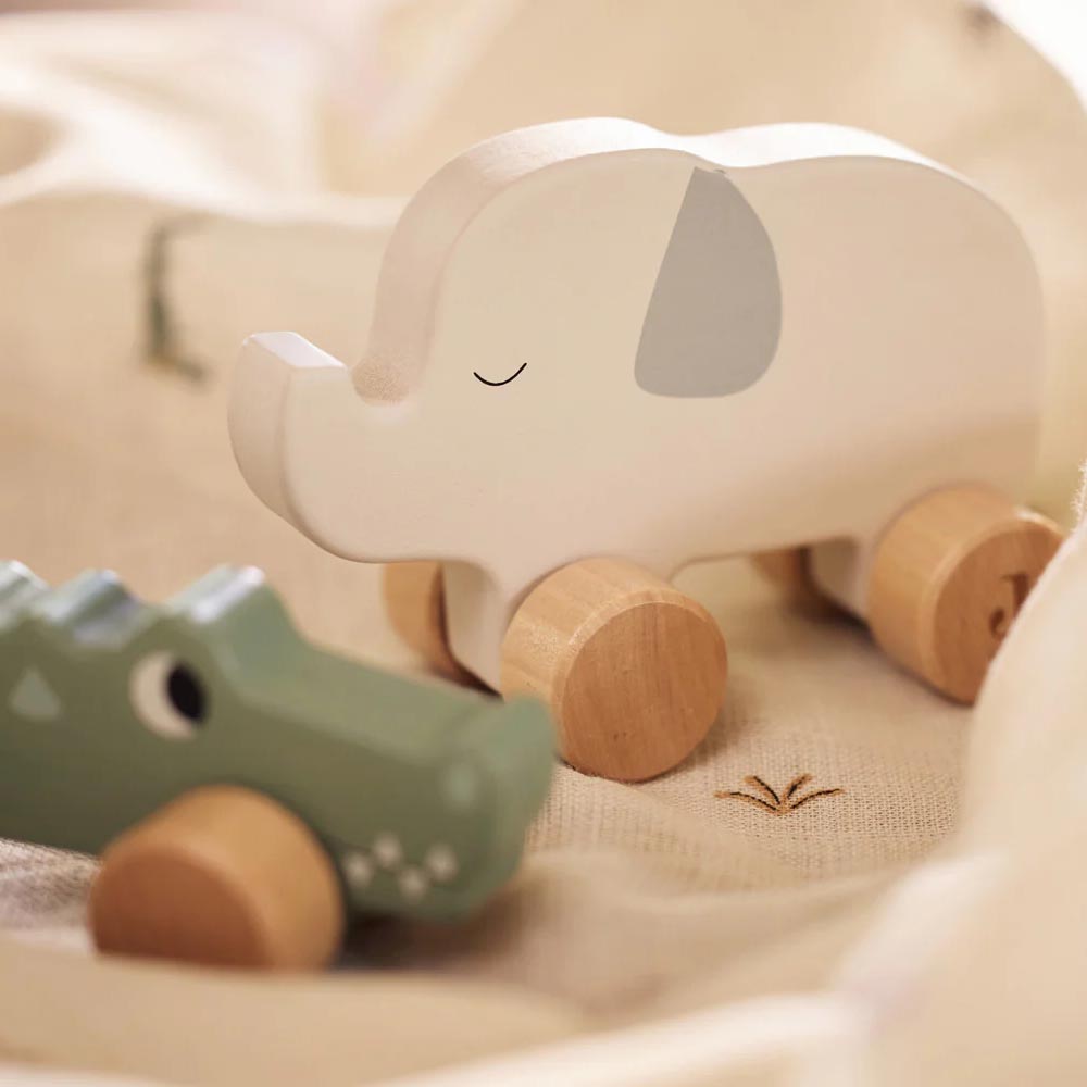 Holzspielzeug auf Rädern, personalisiert mit Name, Elefant, FSC-Holz, ab 1 Jahr