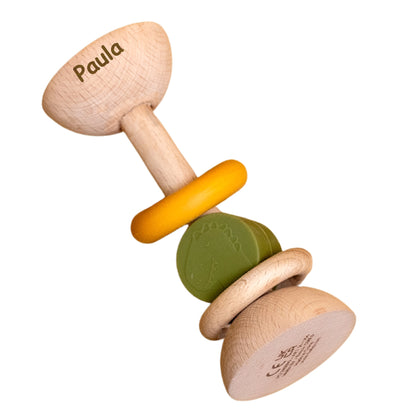 Trixie Rassel Baby aus Holz und Silikon PERSONALISIERT mit Name graviert Greifstab für Baby Geschenk zur Geburt Dino