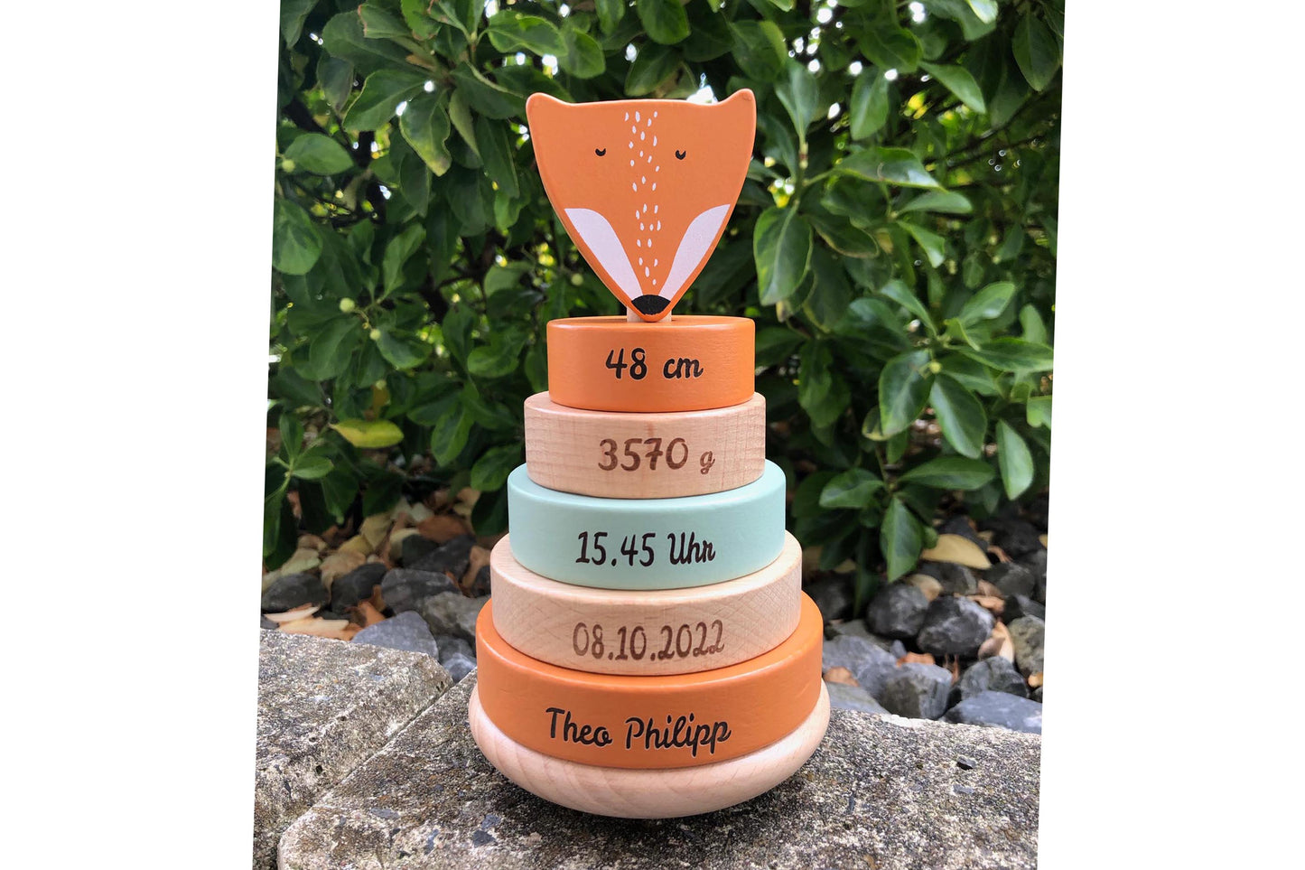 Personalisierter Stapelturm aus Holz von Trixie mit Namen und Geburtsdaten graviert Geburtsgeschenk FUCHS