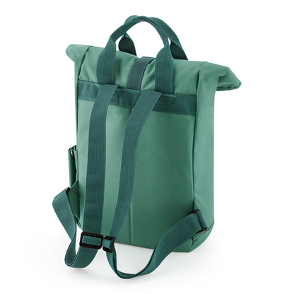 Rucksack mit Name bestickt Rolltop für Kinder und Erwachsene verstellbare Schultergurte 100% Recycled Polyester salbeigrün