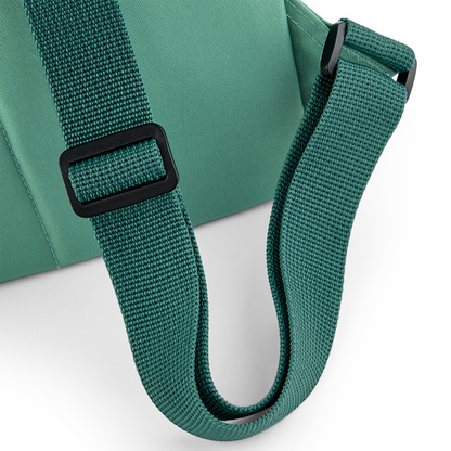 Rucksack mit Name bestickt Rolltop für Kinder und Erwachsene verstellbare Schultergurte 100% Recycled Polyester burgundy